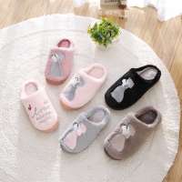 Hot selling latest design slippers for women /man